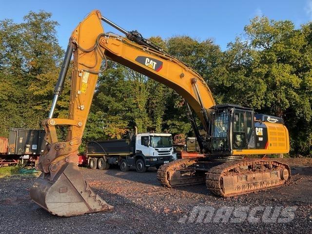 CAT 352F Pásová rýpadla