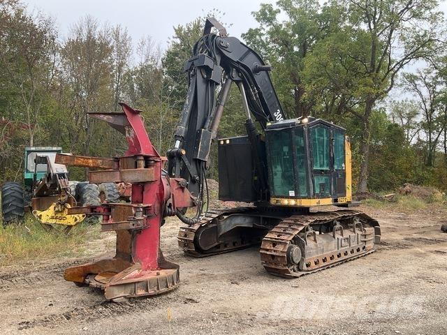 CAT 511 Kácecí harvestory