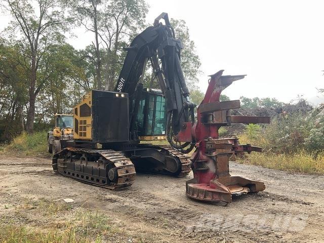 CAT 511 Kácecí harvestory
