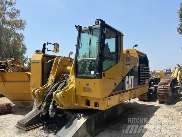 CAT 5110B Pásová rýpadla