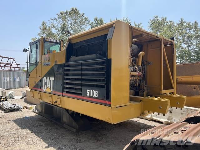 CAT 5110B Pásová rýpadla
