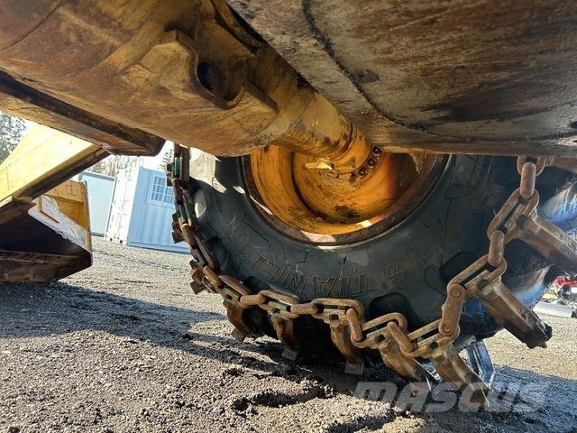CAT 525C Skiddery