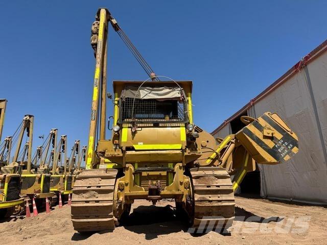 CAT 583H Pokladače potrubí