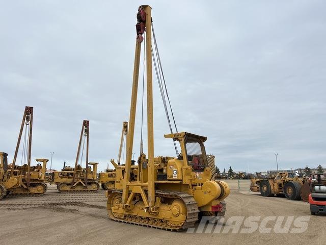 CAT 583K Pokladače potrubí