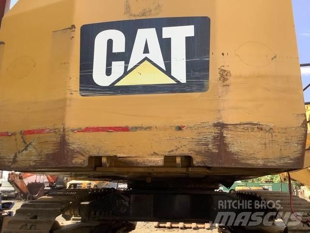 CAT 6015B Pásová rýpadla