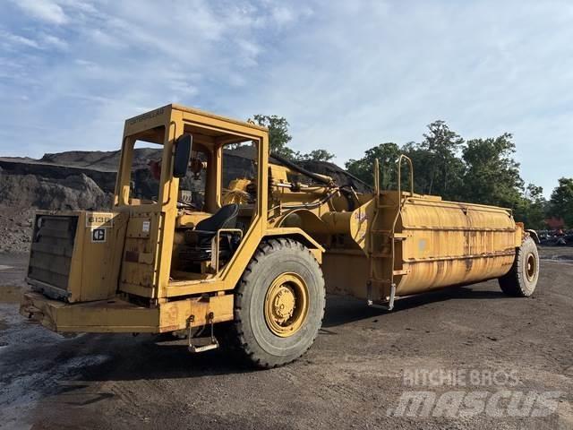 CAT 613B Cisterny na vodu