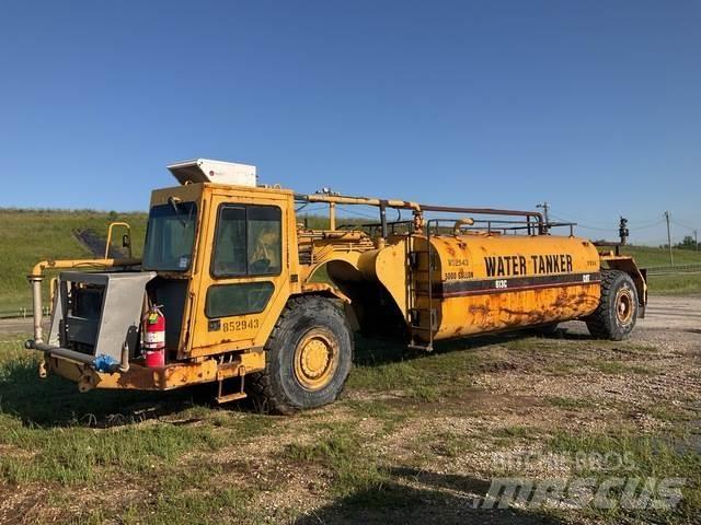 CAT 613C Cisterny na vodu
