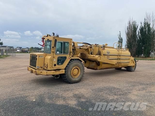 CAT 613C Cisterny na vodu