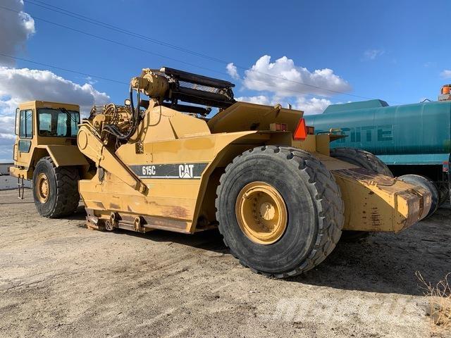 CAT 615C Skrejpry