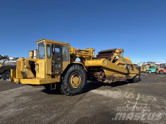 CAT 621 Skrejpry