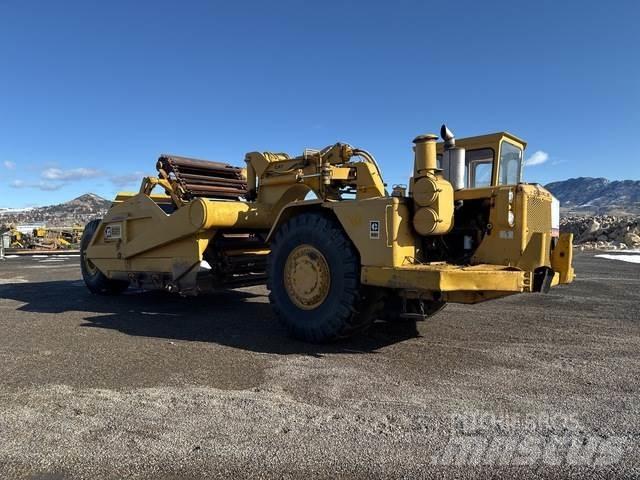 CAT 621 Skrejpry
