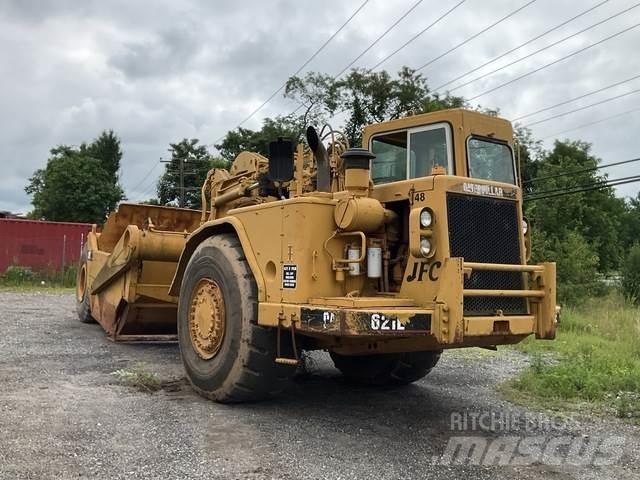 CAT 621B Skrejpry