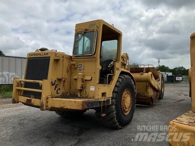 CAT 621B Skrejpry