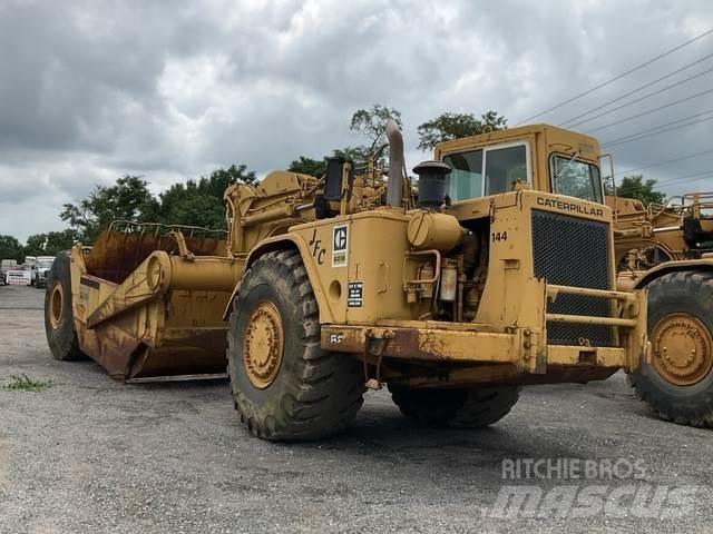 CAT 621B Skrejpry