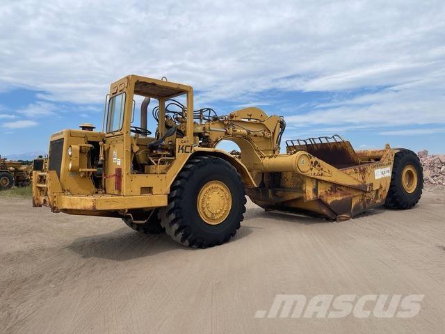 CAT 621B Skrejpry