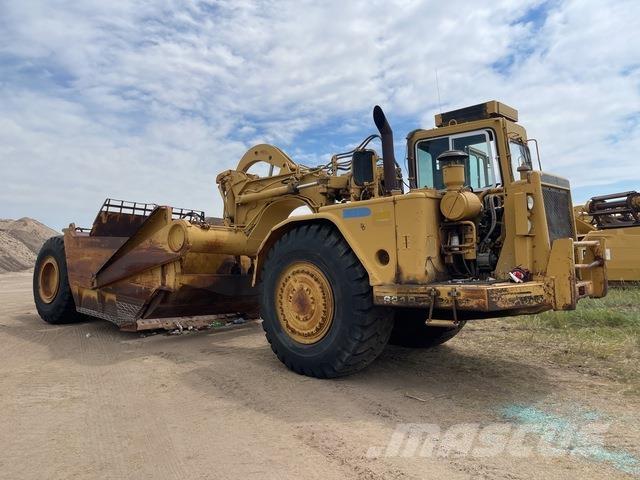 CAT 621B Skrejpry