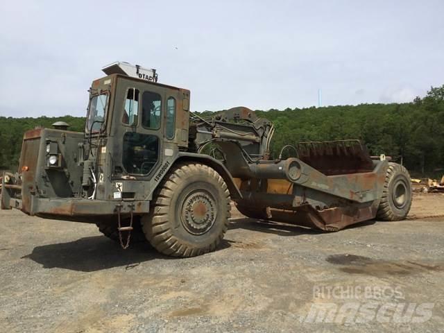 CAT 621B MIL Skrejpry