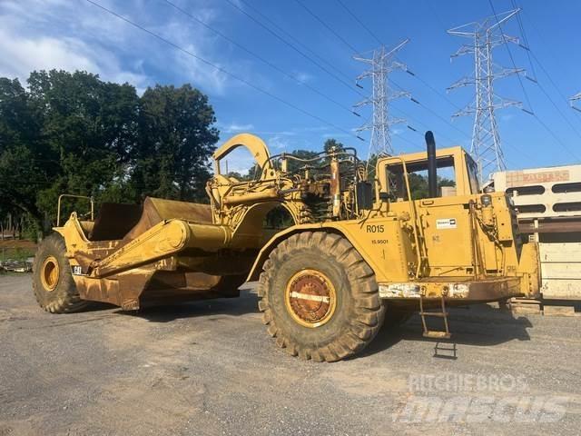 CAT 621F Skrejpry
