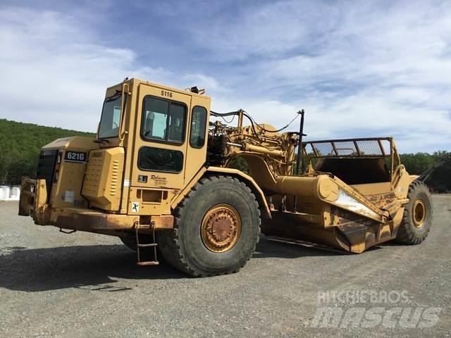 CAT 621G Skrejpry