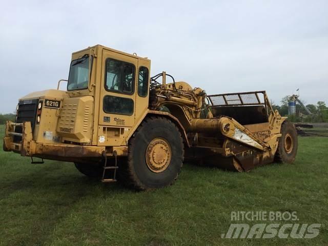 CAT 621G Skrejpry