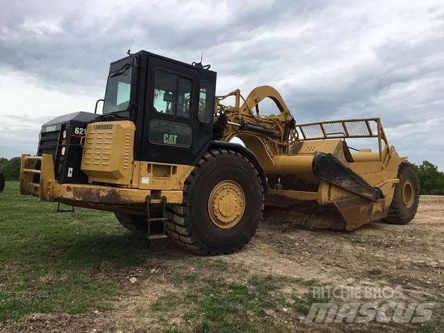 CAT 621G Skrejpry