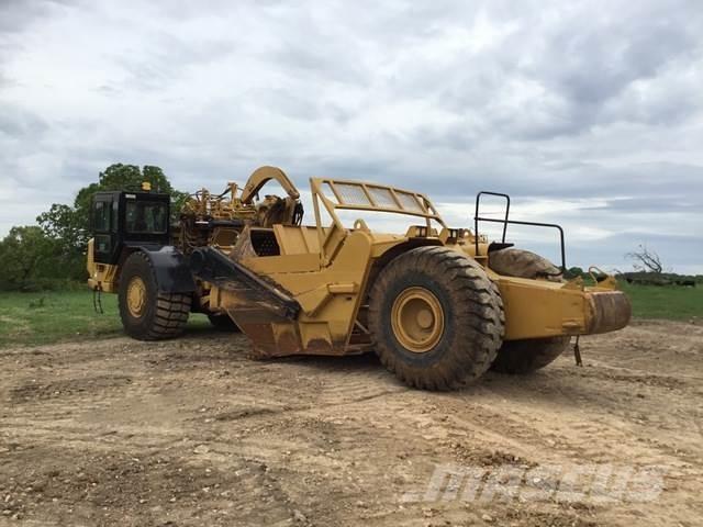 CAT 621G Skrejpry