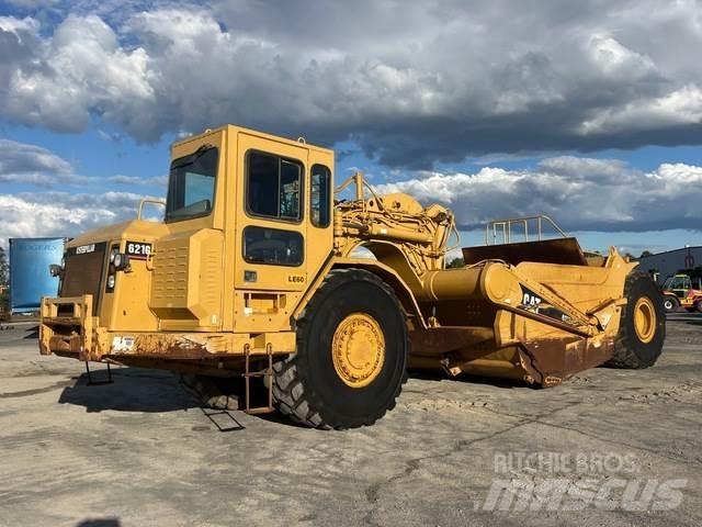 CAT 621G Skrejpry