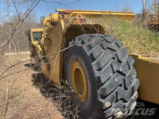 CAT 623 Skrejpry