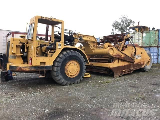 CAT 623B Skrejpry