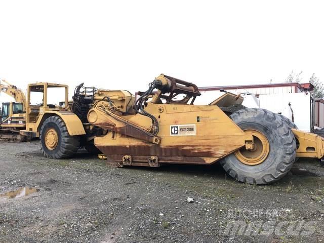 CAT 623B Skrejpry