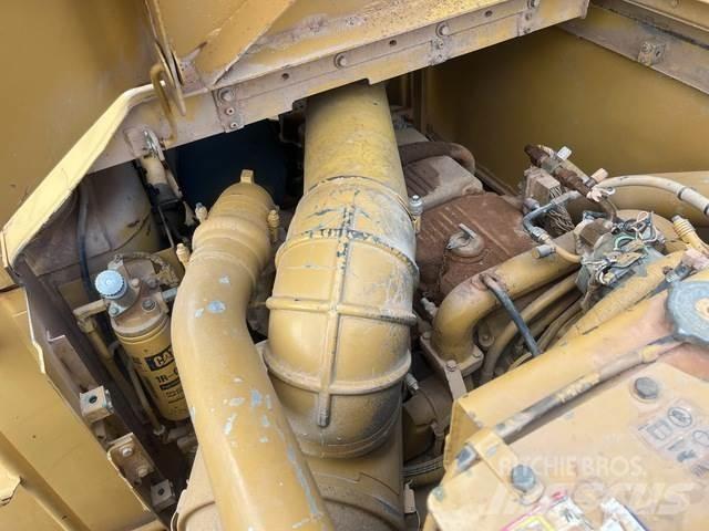 CAT 623G Skrejpry