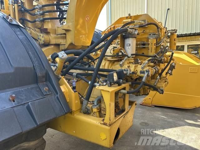 CAT 623k Skrejpry