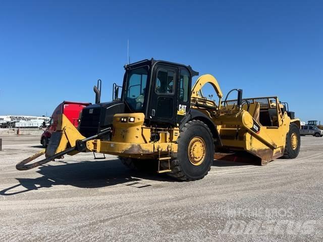 CAT 627K Skrejpry