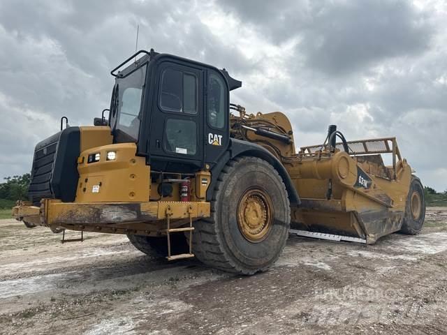 CAT 631K Skrejpry