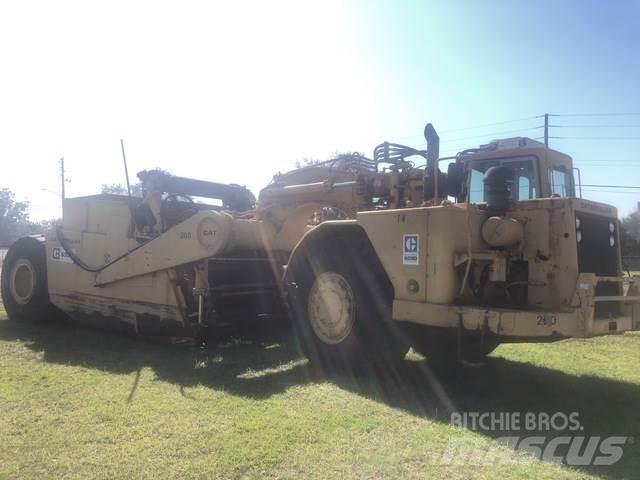 CAT 633D Skrejpry