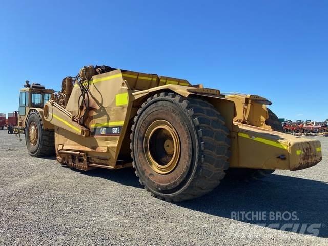 CAT 651E Skrejpry