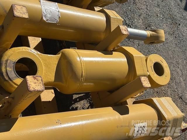 CAT 657E Doprava – ostatní