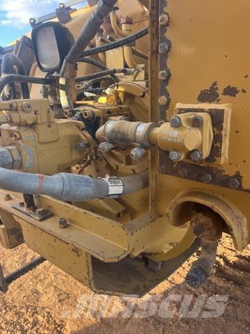 CAT 657G Skrejpry