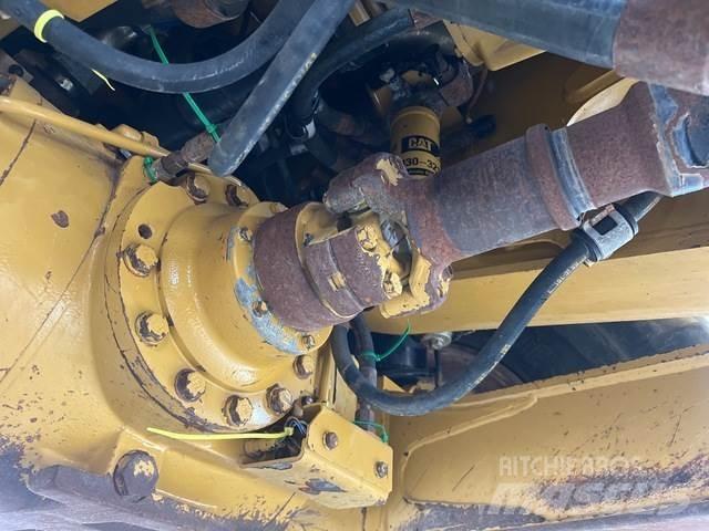 CAT 730 Cisterny na vodu