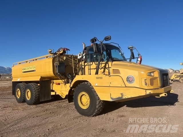CAT 730C Cisterny na vodu