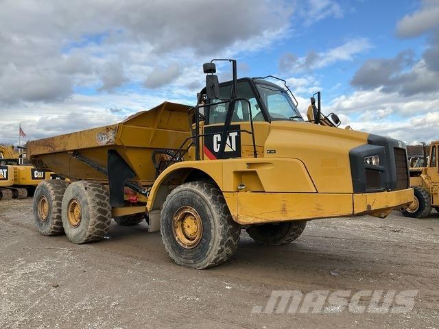 CAT 735B Kloubové dempry