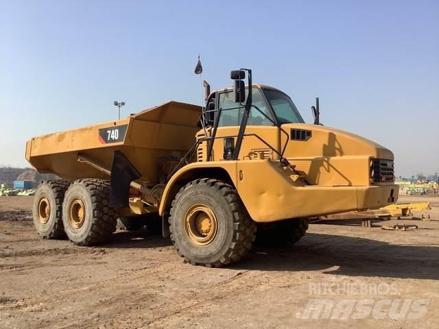 CAT 740 Kloubové dempry
