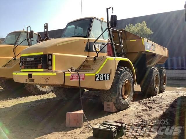 CAT 740 Kloubové dempry