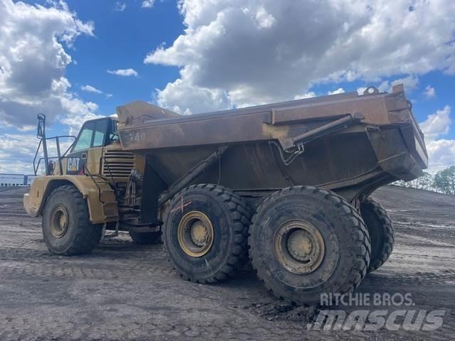 CAT 740 Kloubové dempry
