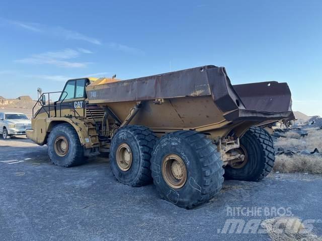 CAT 740 Kloubové dempry