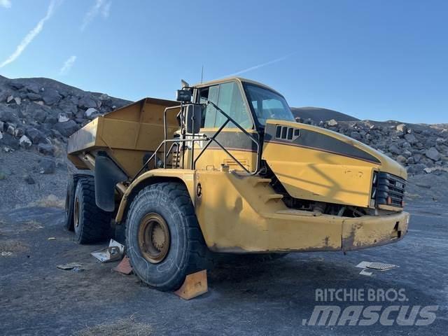CAT 740 Kloubové dempry