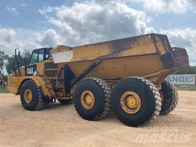 CAT 740B Kloubové dempry