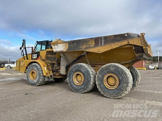CAT 740B Kloubové dempry