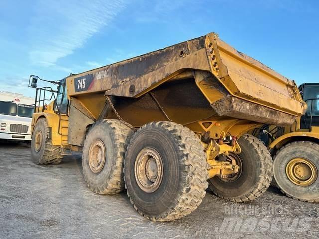 CAT 745 Kloubové dempry