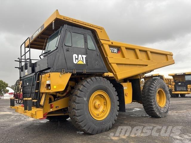 CAT 773E Kloubové dempry